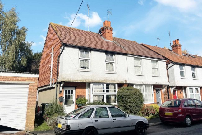 1 Bentsbrook Road, North Holmwood, Dorking, Surrey, RH5 4HW 7