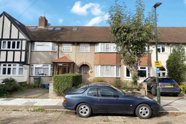 80 Lisbon Avenue, Twickenham TW2 5HN 6