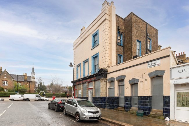 Lord Southampton, 2 Southampton Road, Kentish Town, London NW5 4HX  7
