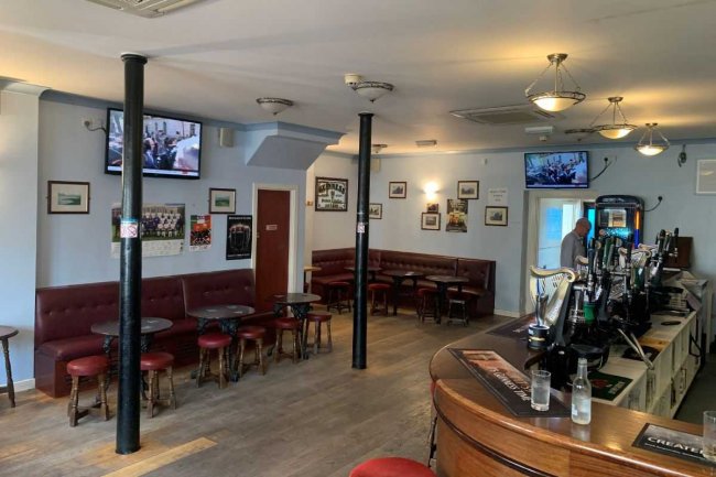 Victoria, 34 Scotland Gardens, Tottenham, London N17 9TT 7