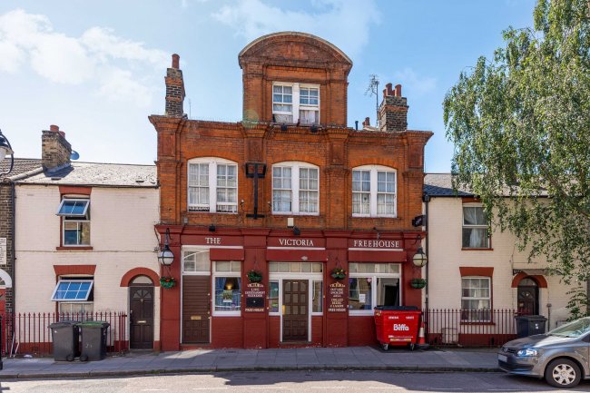 Victoria, 34 Scotland Gardens, Tottenham, London N17 9TT 7