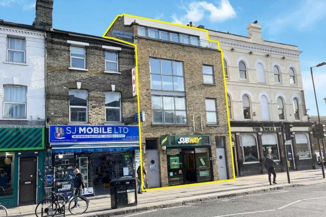 38 Seven Sisters Road, London, N7 6AA  9