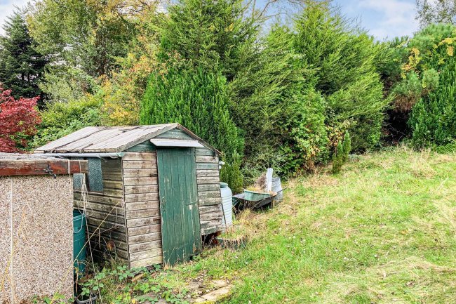 24 Middlebrook Drive, Bradford BD8 0EU 7