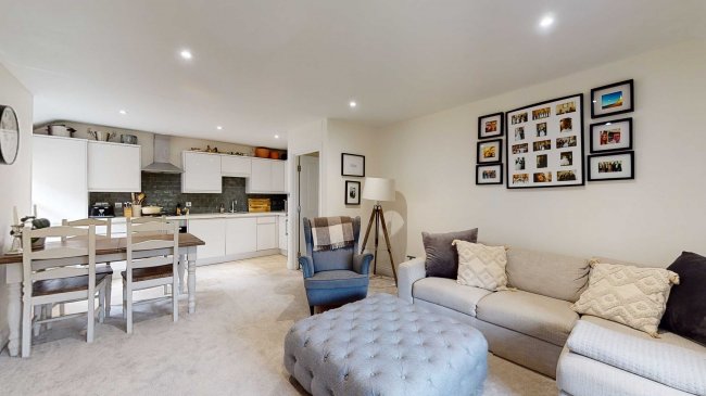 Flat 5, 213 Bedford Hill, Balham, London, SW12 9HQ 3