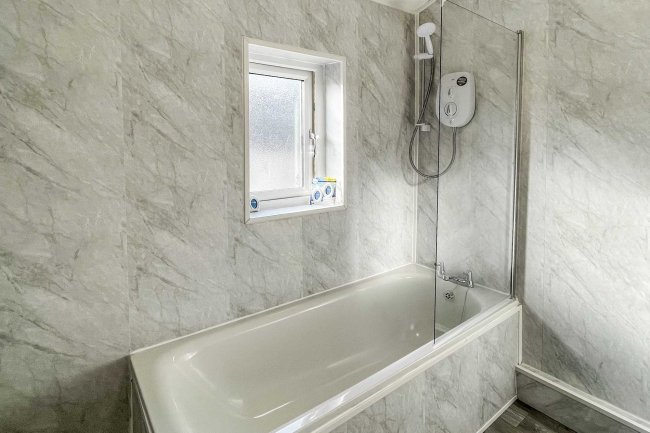 241 Bradford Road, Stanningley, Pudsey, LS28 6QB 7