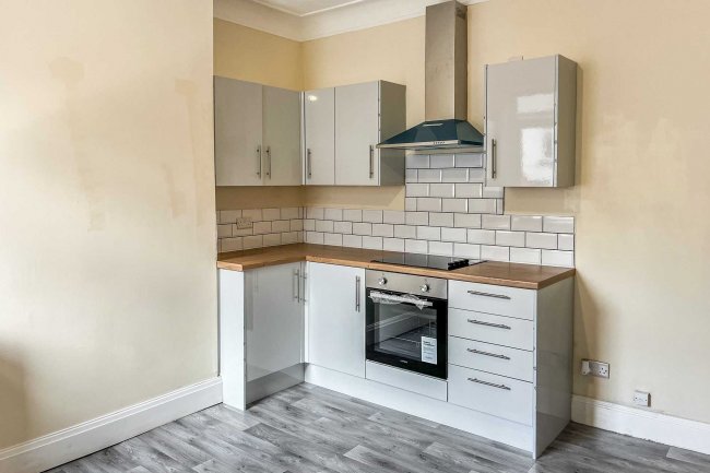 241 Bradford Road, Stanningley, Pudsey, LS28 6QB 7