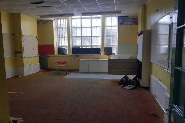 Former Glynhafod Junior School, Glynhafod Street, Cwmaman, Aberdare, CF44 6LD
 2