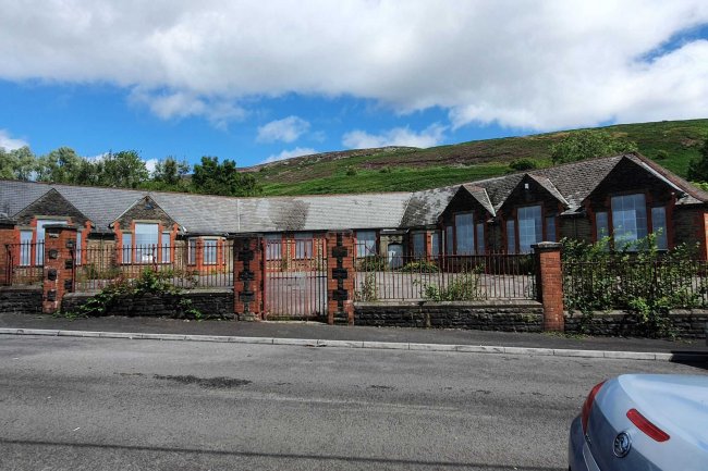 Former Glynhafod Junior School, Glynhafod Street, Cwmaman, Aberdare, CF44 6LD
 2