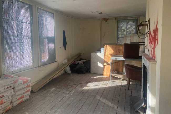 Earl of Eldon, 63 Brighton Road, South Croydon, CR2 6ED 6