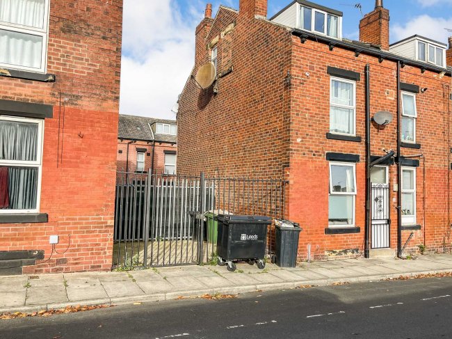 Land between 5 & 7 Kepler Mount and 6 & 8 Kepler Terrace, Harehills, Leeds, West Yorkshire LS8 5EN 2