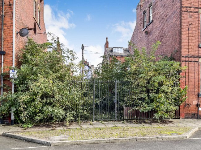 Land between 15 & 17 Kepler Grove and 16 & 18 Kepler Mount, Harehills, Leeds, West Yorkshire LS8 5EL 8