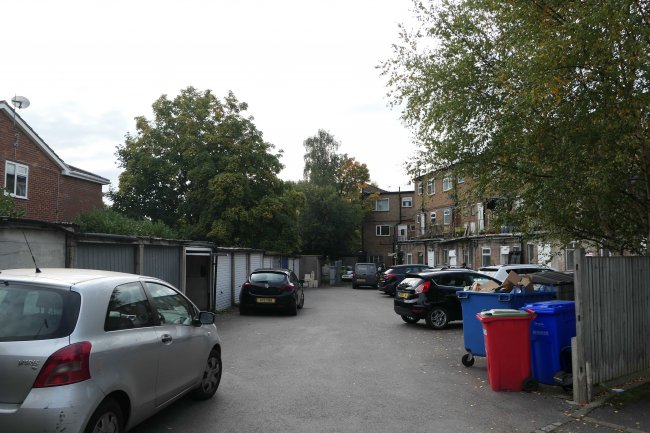 8/8A and 10/10A Bridge Road, Farnborough, Hampshire GU14 0HS
 9