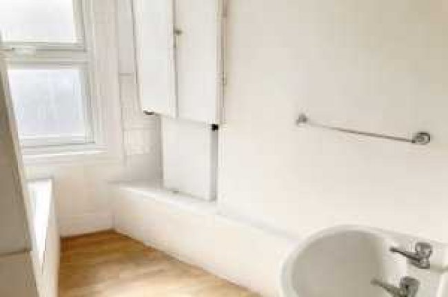 52 Eastlake Road, Camberwell, London, SE5 9QL 10