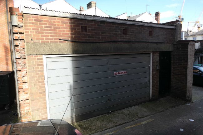5 5A & 5B Union Street, Aldershot, Hampshire GU11 1EG 3