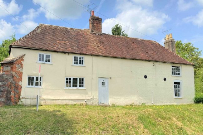 8 and 9 South Gardens, South Harting, Petersfield, West Sussex GU31 5QJ 1