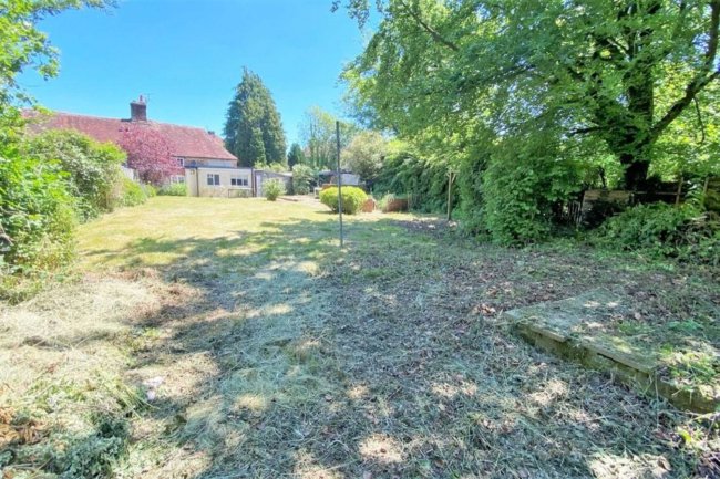 8 and 9 South Gardens, South Harting, Petersfield, West Sussex GU31 5QJ 1