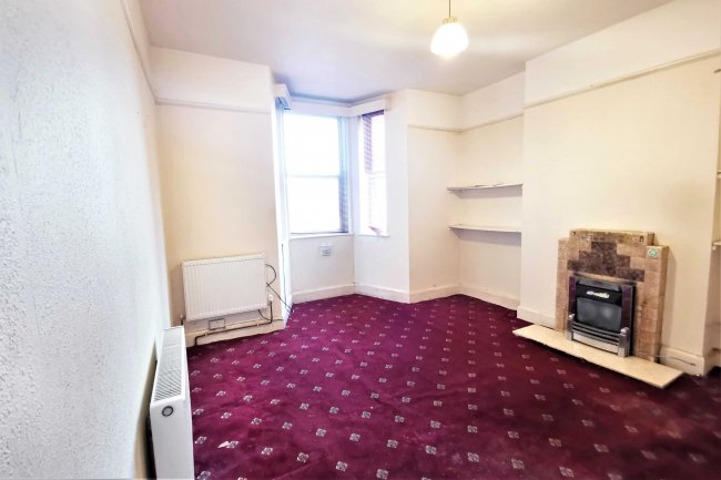 34c Ainsworth Road, Hackney, London E9 7LP 8