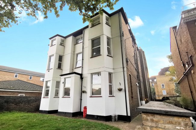 34c Ainsworth Road, Hackney, London E9 7LP 8