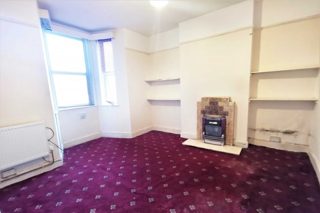 34c Ainsworth Road, Hackney, London E9 7LP 8
