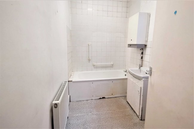 34c Ainsworth Road, Hackney, London E9 7LP 8