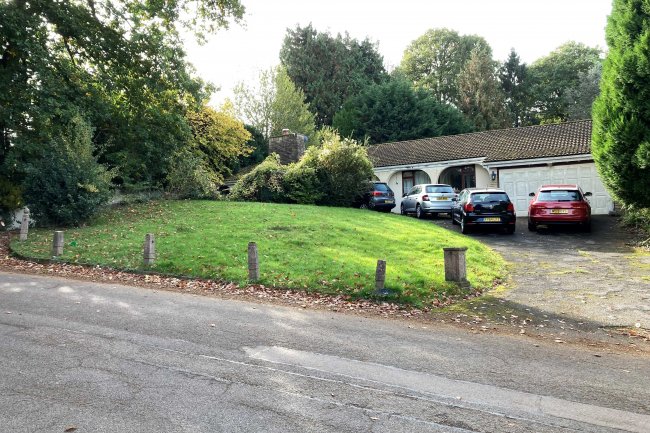 Cherryleen, The Glade, Kingswood, Tadworth KT20 6LL 4
