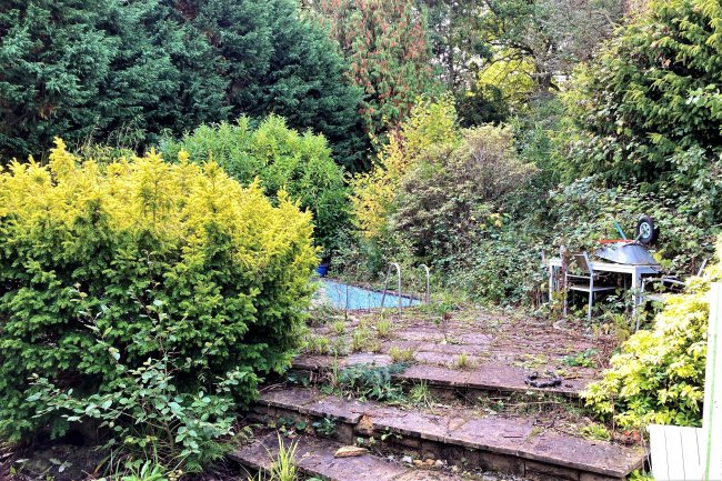 Cherryleen, The Glade, Kingswood, Tadworth KT20 6LL 4