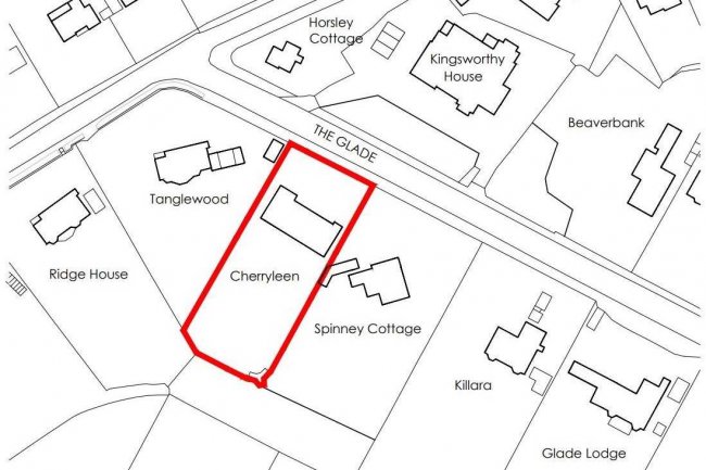 Cherryleen, The Glade, Kingswood, Tadworth KT20 6LL 4
