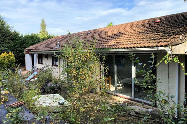 Cherryleen, The Glade, Kingswood, Tadworth KT20 6LL 4