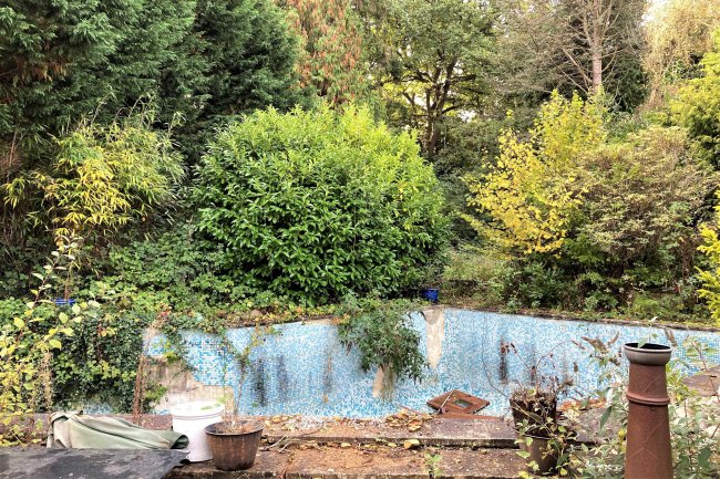 Cherryleen, The Glade, Kingswood, Tadworth KT20 6LL 4