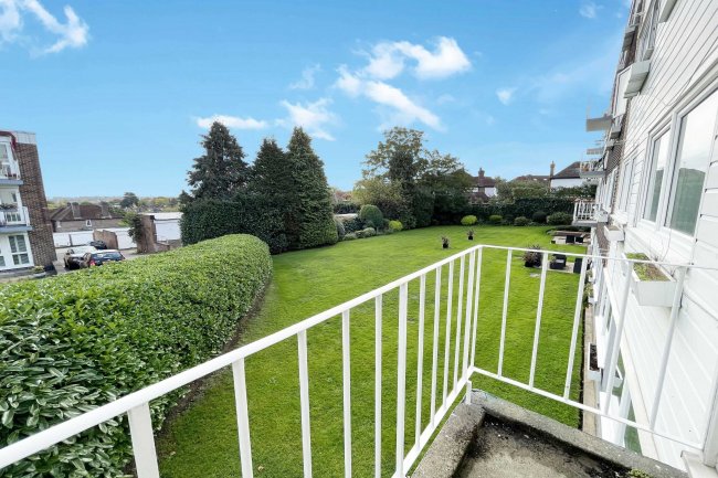 25 Greenhill, High Road, Buckhurst Hill, Essex IG9 5SH
 10