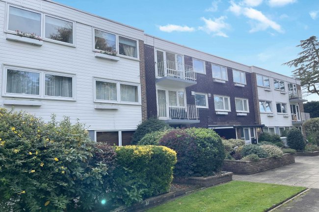 25 Greenhill, High Road, Buckhurst Hill, Essex IG9 5SH
 10