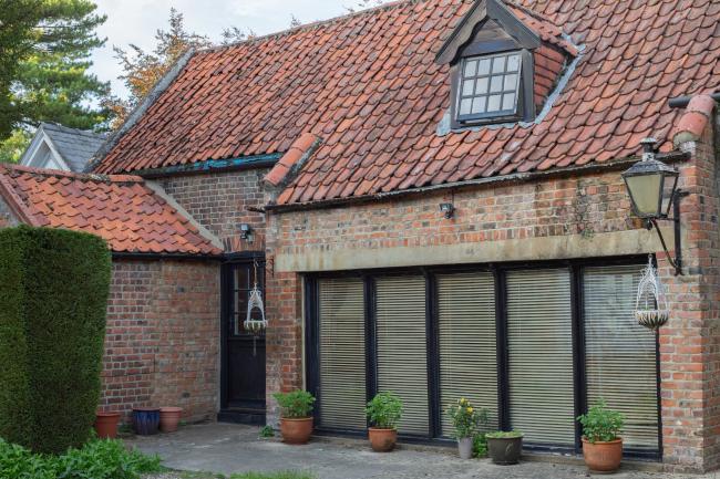 Ashwell House & The Coach House, 11 & 11a London Road, Long Sutton, Lincolnshire, PE12 9EA
 4