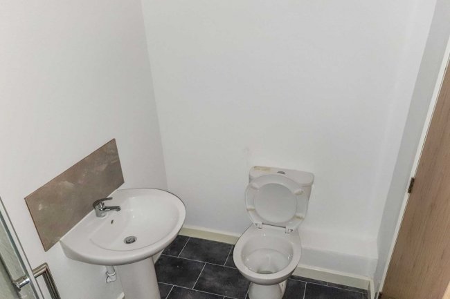 244 Castleview House East Lane, Runcorn, WA7 2DW 5