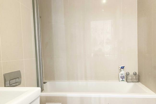 Flat 6 Whitecross Apts, 269 High Street, Stratford, London E15 2TF 4