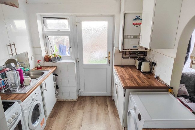 3 Clopton Gardens, Hadleigh, IP7 5JG 7