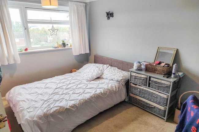 3 Clopton Gardens, Hadleigh, IP7 5JG 7
