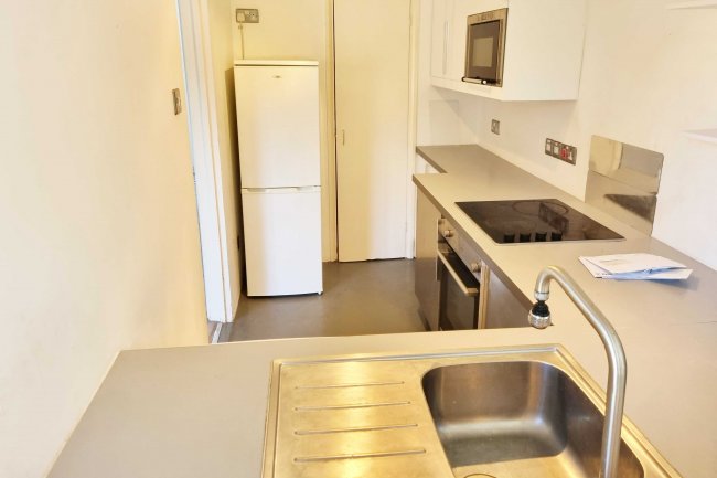36 Kitley Gardens, London, SE19 2RY 8