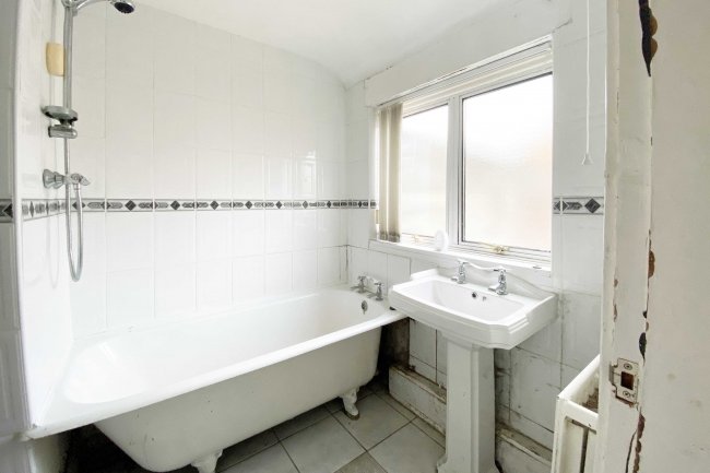 211 Milburn Road, Ashington, Northumberland, NE63 0NB 6