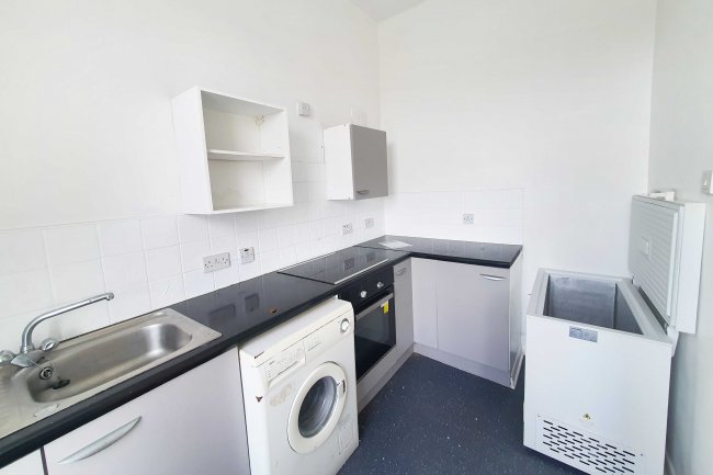 Flat 11, Highmoor Mansion, Highmoor Park, Cumbria, CA7 9LN  
 7