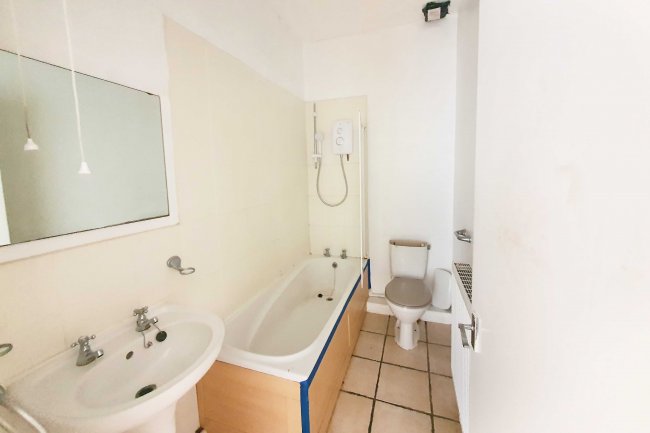 Flat 11, Highmoor Mansion, Highmoor Park, Cumbria, CA7 9LN  
 7