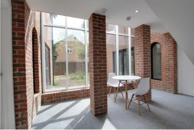 5 Shetland Court, Worthing, East Sussex, BN13 3RL
 4