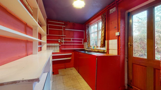 39 Prestbury Square, Mottingham, London, SE9 4LZ
 2