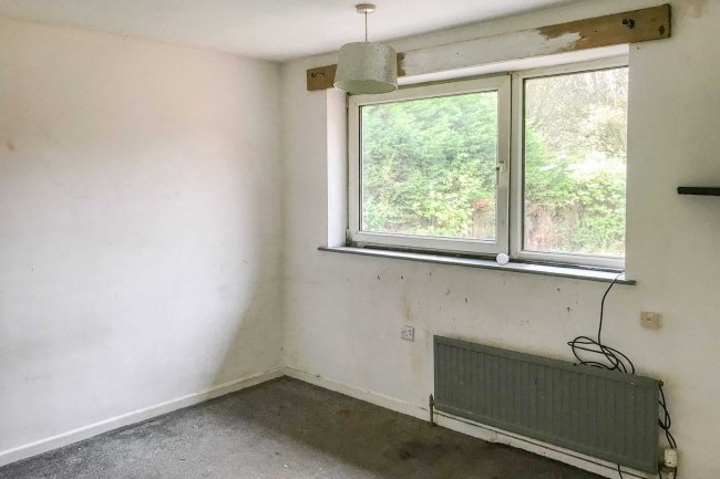 74 Wood Street, Barnsley, South Yorkshire, S70 1NA
 8