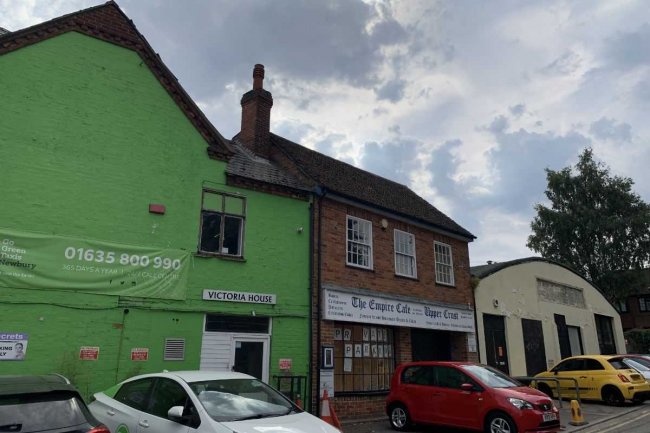 Motorist Discount Centre, Mayors Lane, Newbury, Berkshire, RG14 5DR
 7