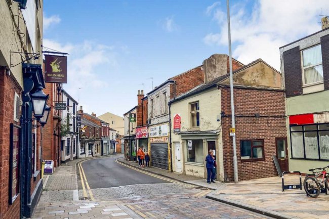 7 Mill Street, Congleton, Cheshire, CW12 1AB
 3