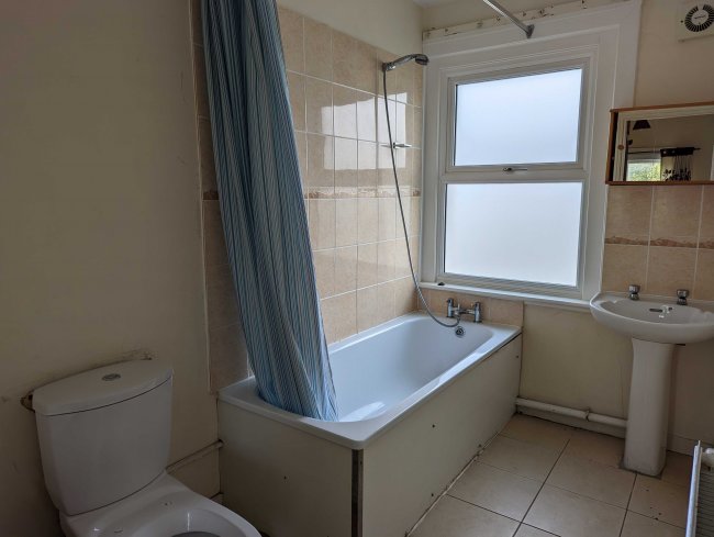 378 Sydenham Road, Croydon, CR0 2EA
 5