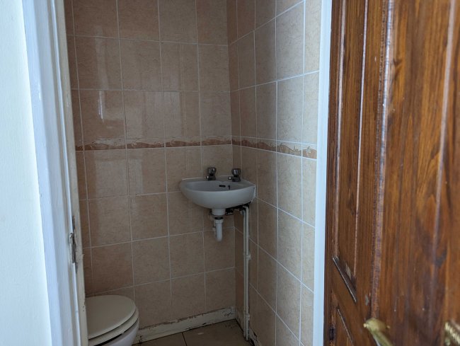 378 Sydenham Road, Croydon, CR0 2EA
 5