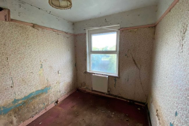 246 Burley Road, Thorney Hill, Hampshire, BH23 8DR 5