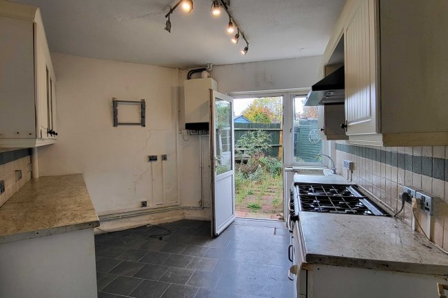 67 Churchdown, Bromley, Kent, BR1 5PJ 6
