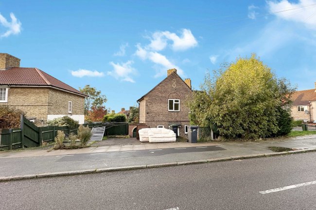 67 Churchdown, Bromley, Kent, BR1 5PJ 6